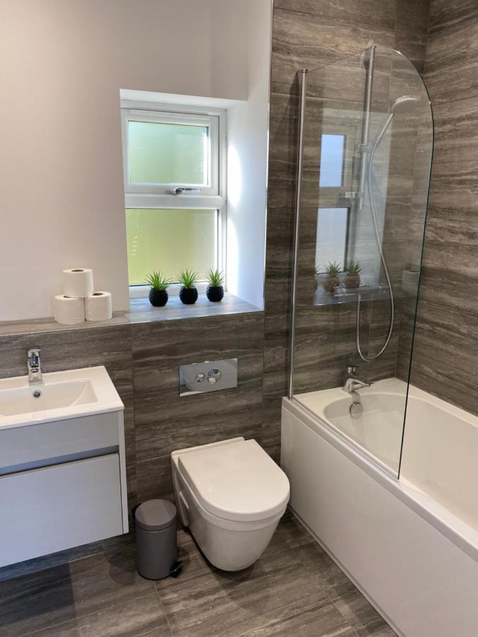 Holiday home The Ebor With Hot Tubs