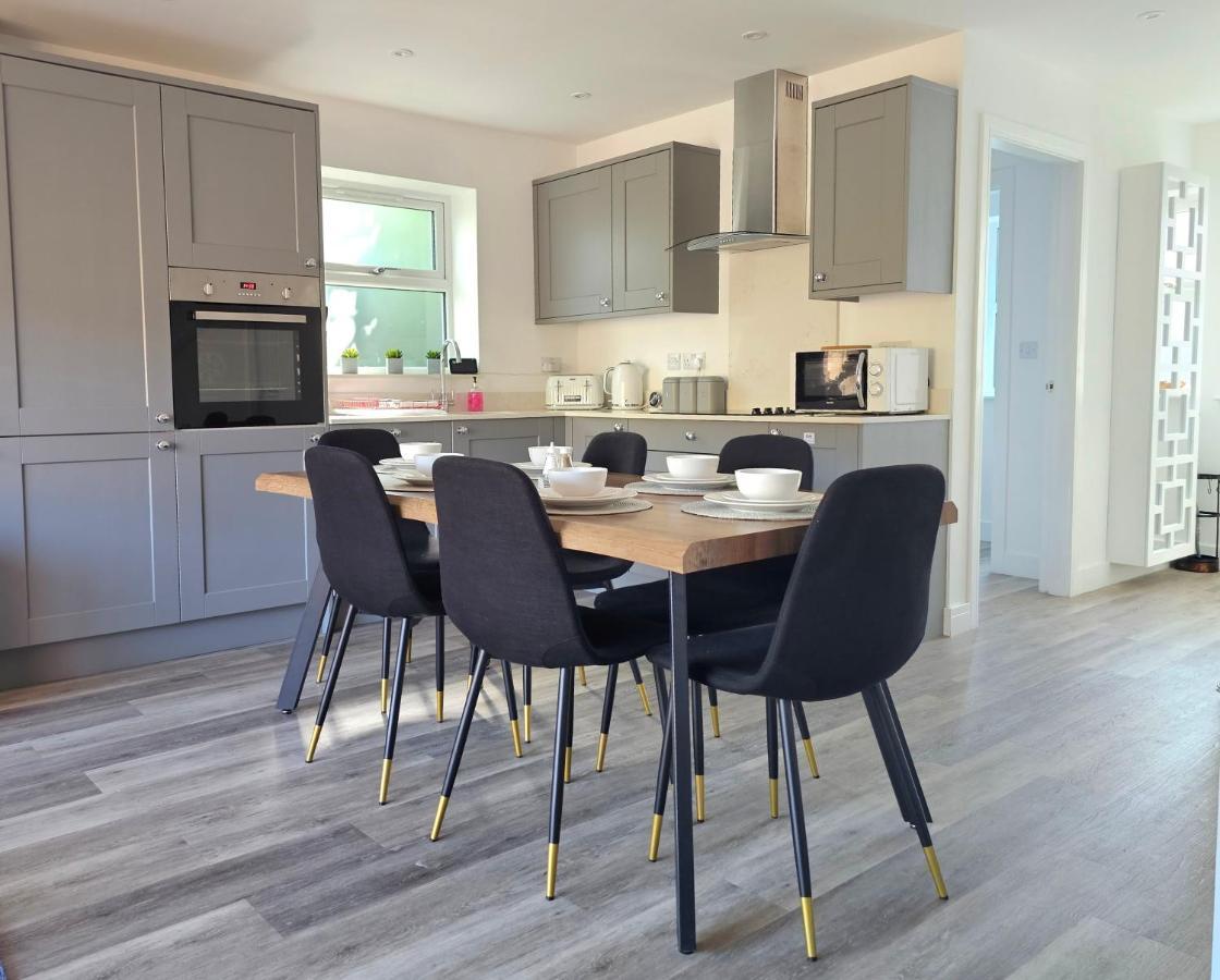 Holiday home The Ebor With Hot Tubs