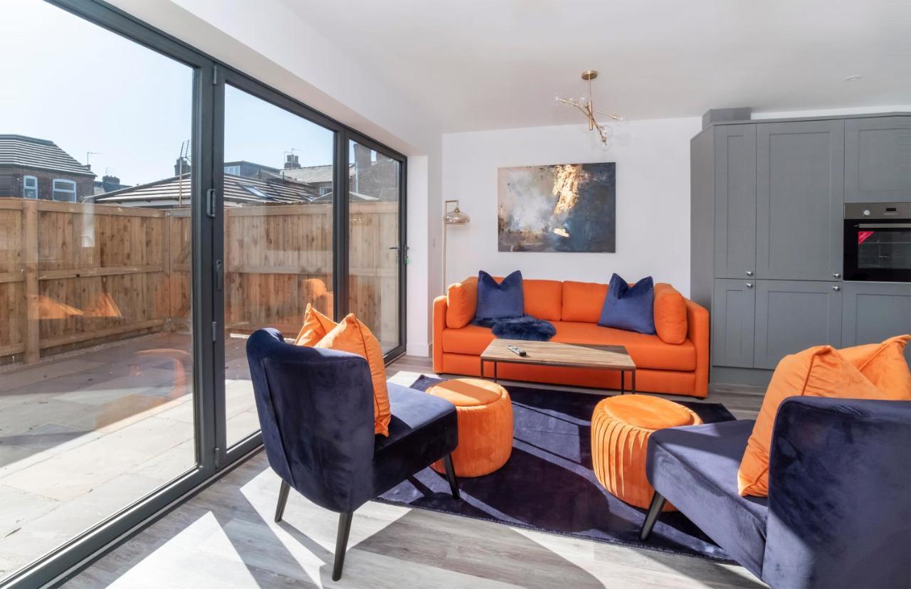 The Ebor With Hot Tubs Holiday home *